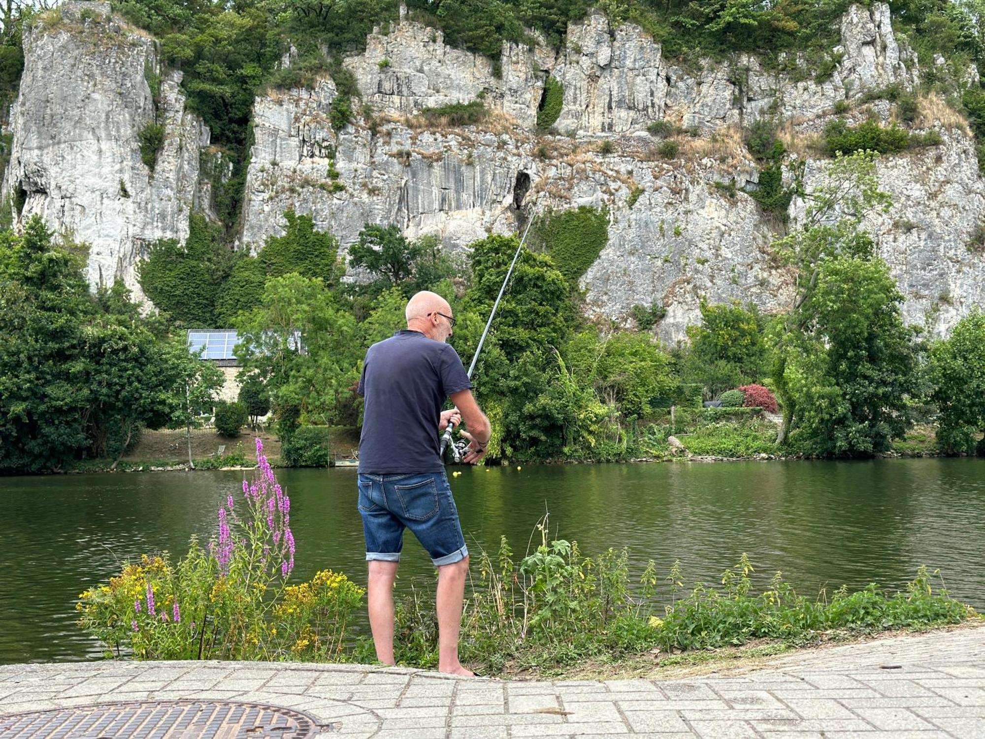 Plaisances, Les Plaisirs Du Bord De Meuse - Chambre D'Hotes Avec Baignoire Spa Profondeville Exterior foto