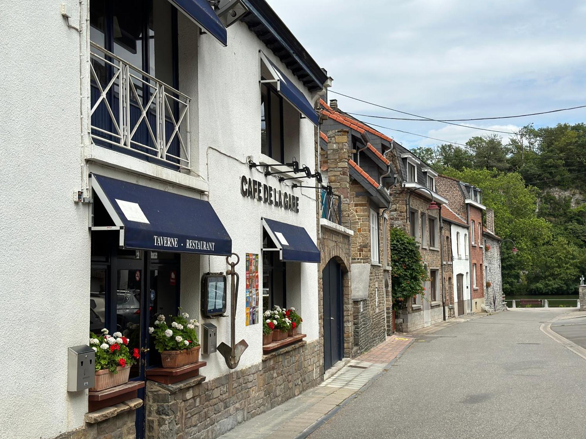 Plaisances, Les Plaisirs Du Bord De Meuse - Chambre D'Hotes Avec Baignoire Spa Profondeville Exterior foto